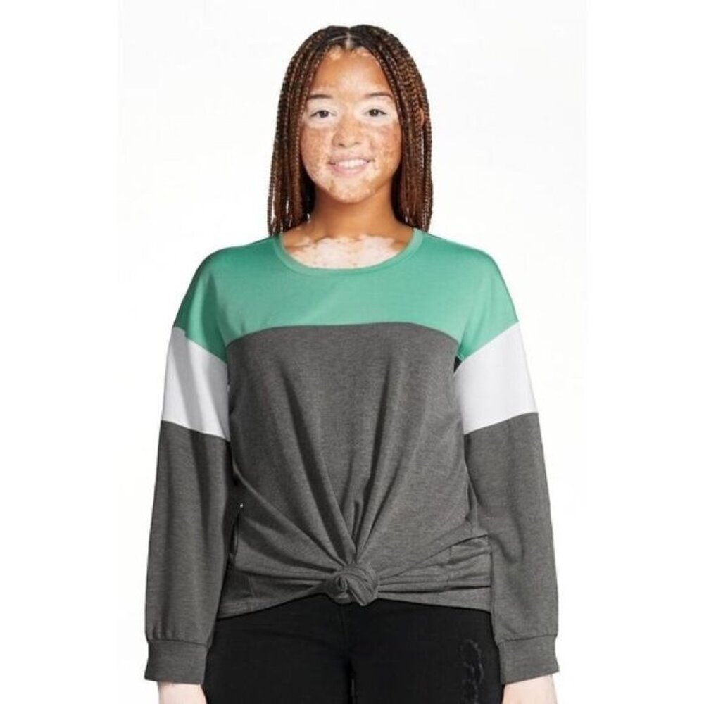 No Boundaries Juniors Colorblock Top‎ Large NWOT